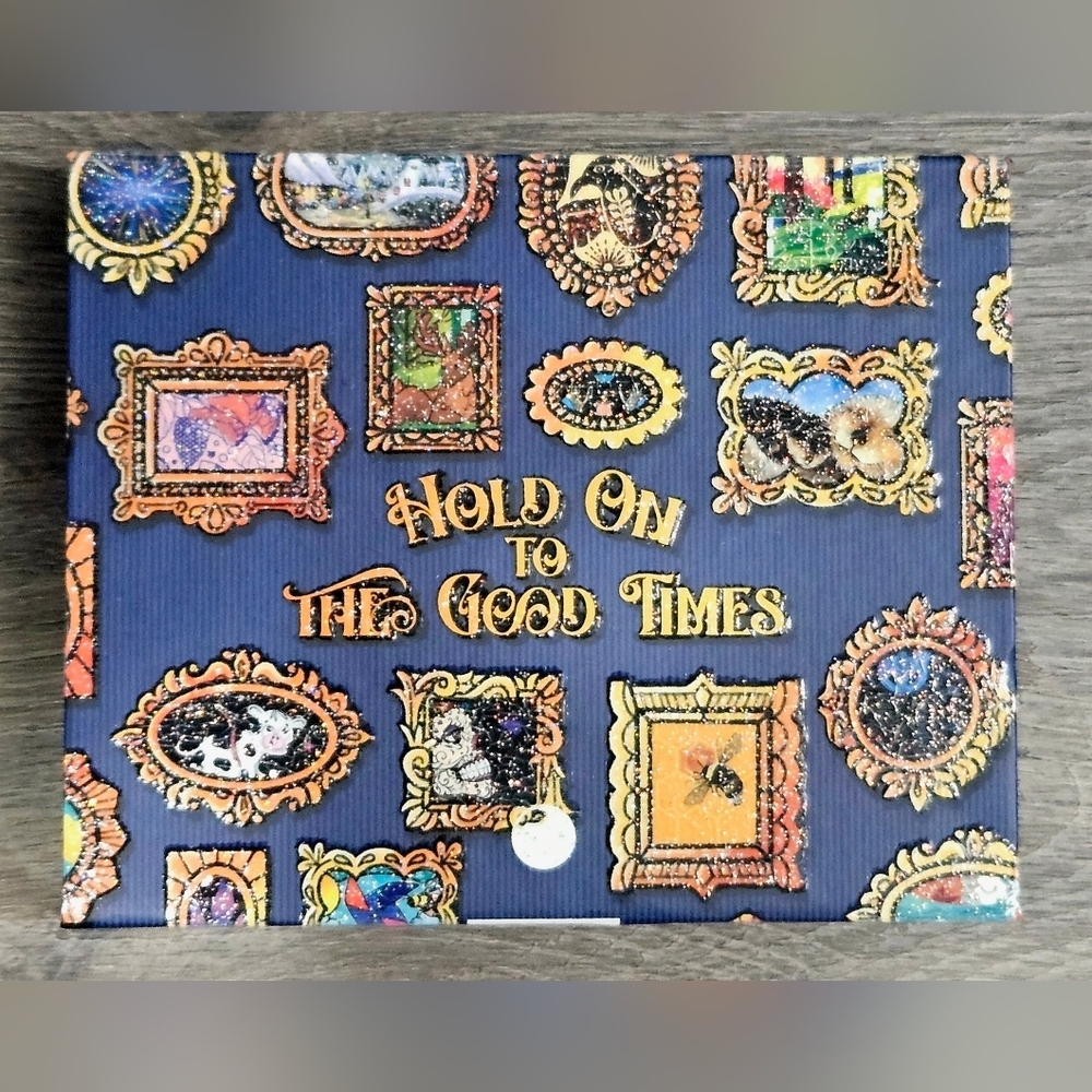 ZOX "HOLD ON TO THE GOOD TIMES" #332 PEARL WRISTBAND & PIN collectible mag box